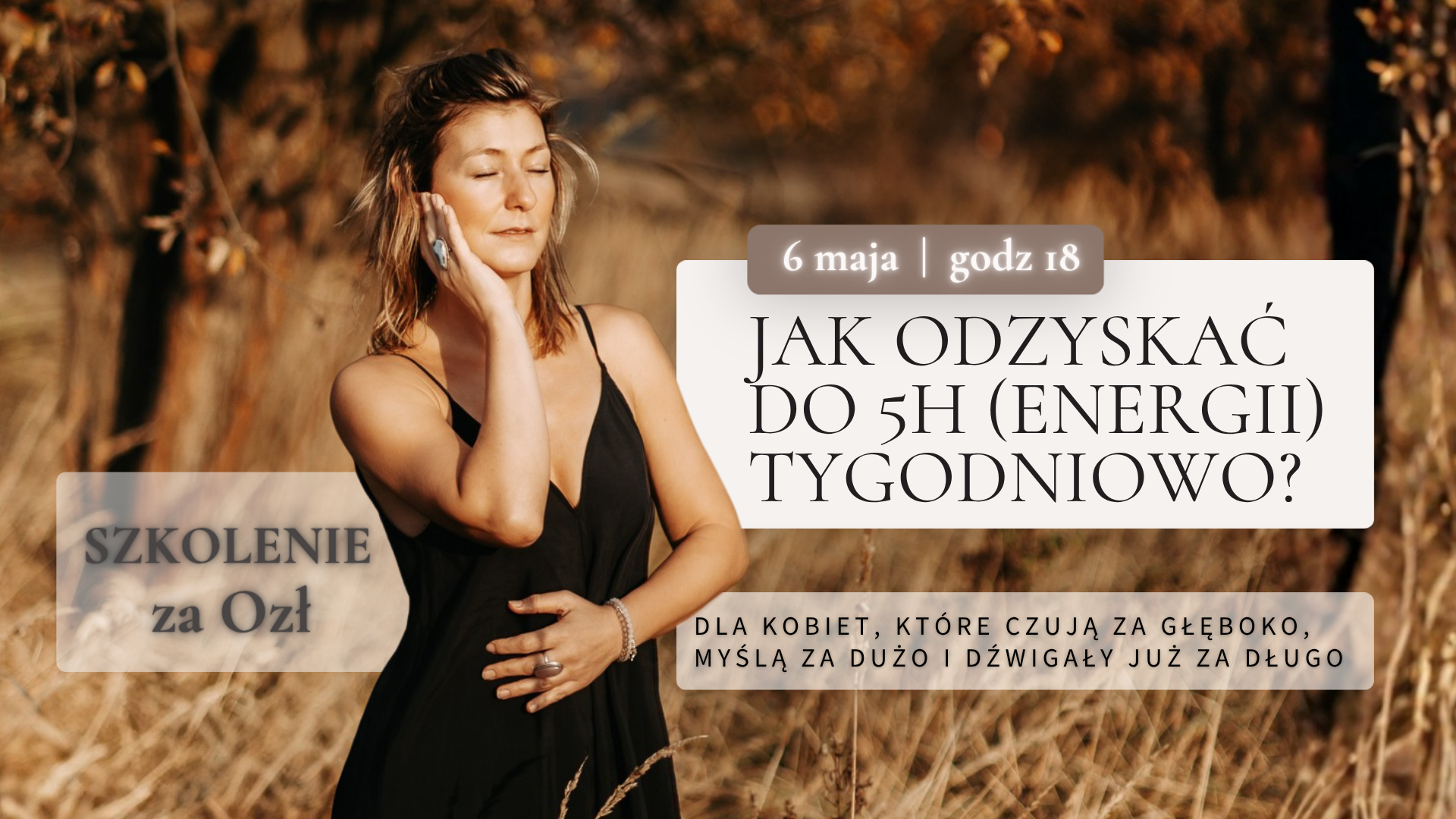 Mój Webinar 35 minut (2) Ekonomia Zaufania Webinar za 0zł darmowy dla osób na liście email poprowadzi marta Krasnodebska założycielka marki Hakerki Sukcesu - siedzi przy stoliku, w długiej zielonej sukience za nią jest napis zaproszenie na webinar efekt hologramu